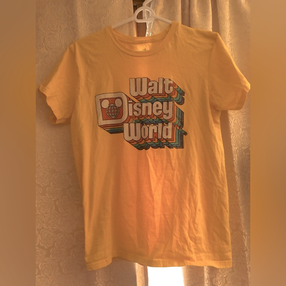 NWOT Walt Disney world t shirt